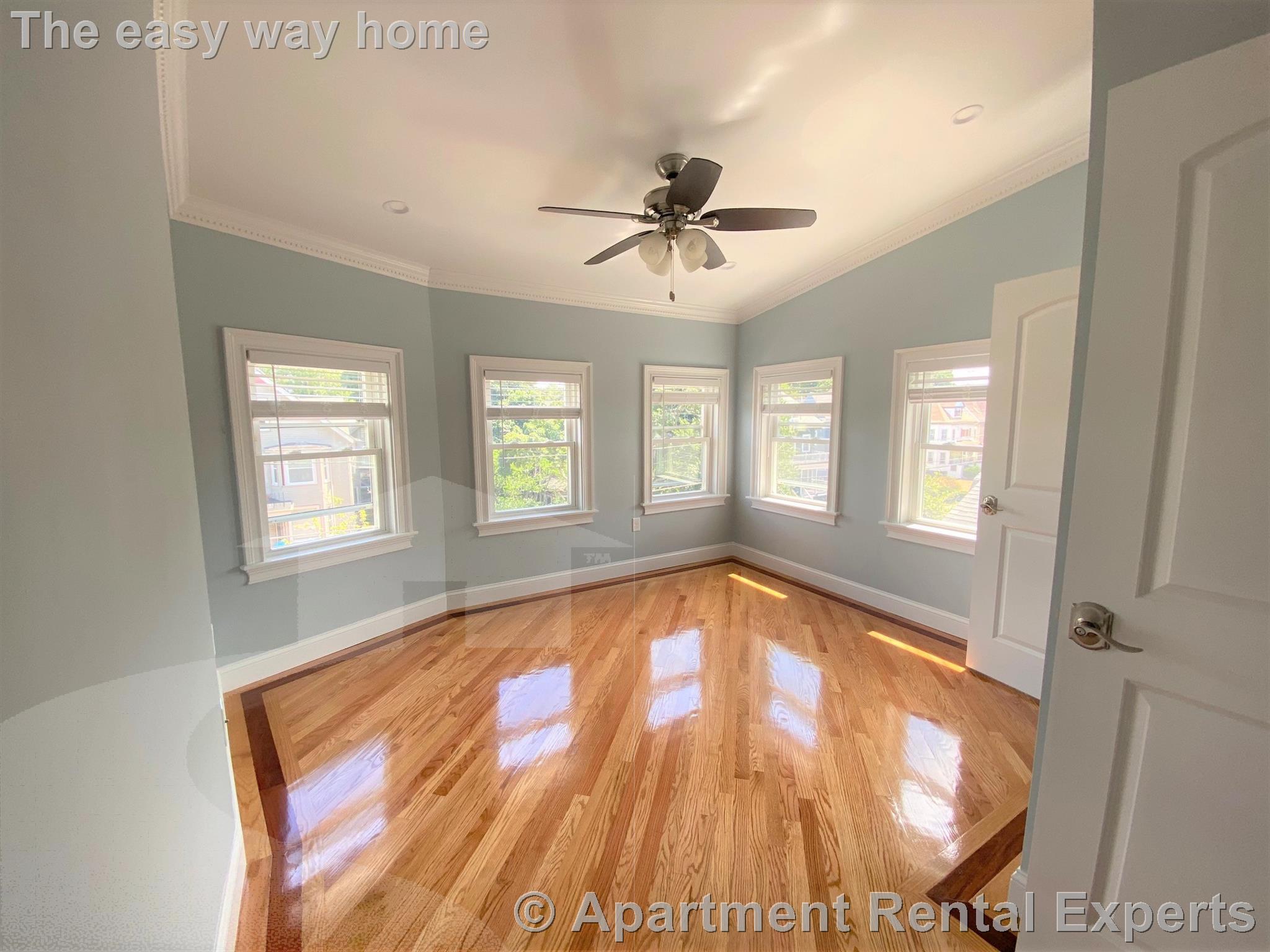 66 Dudley St, Salem St. Area