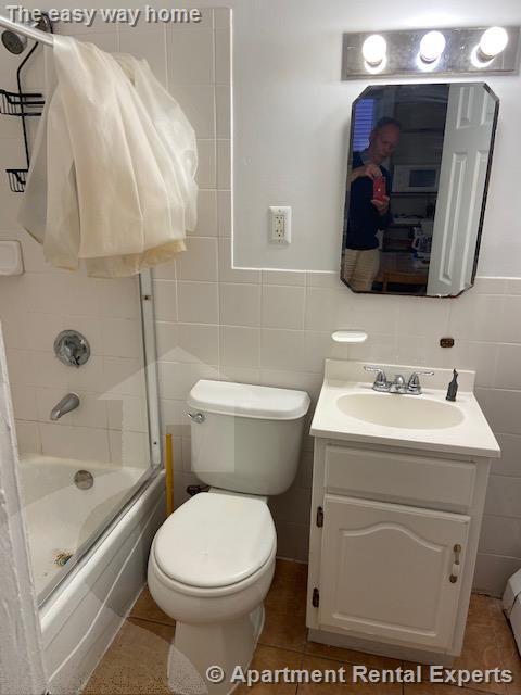 225 Charles St, East Cambridge