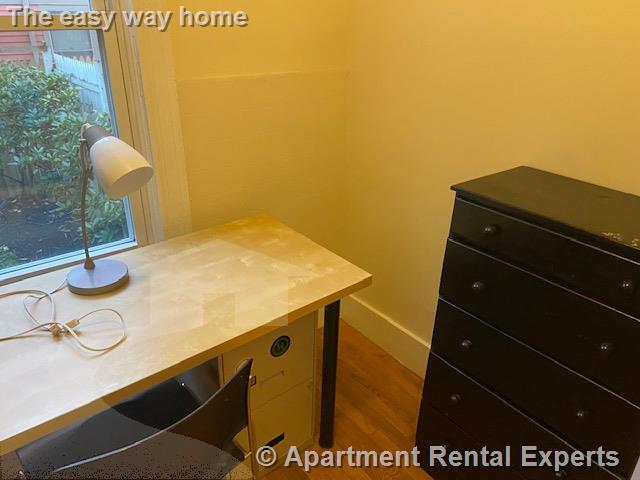 225 Charles St, East Cambridge