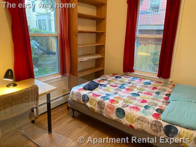 225 Charles St, East Cambridge