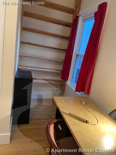 225 Charles St, East Cambridge