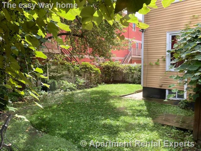 225 Charles St, East Cambridge