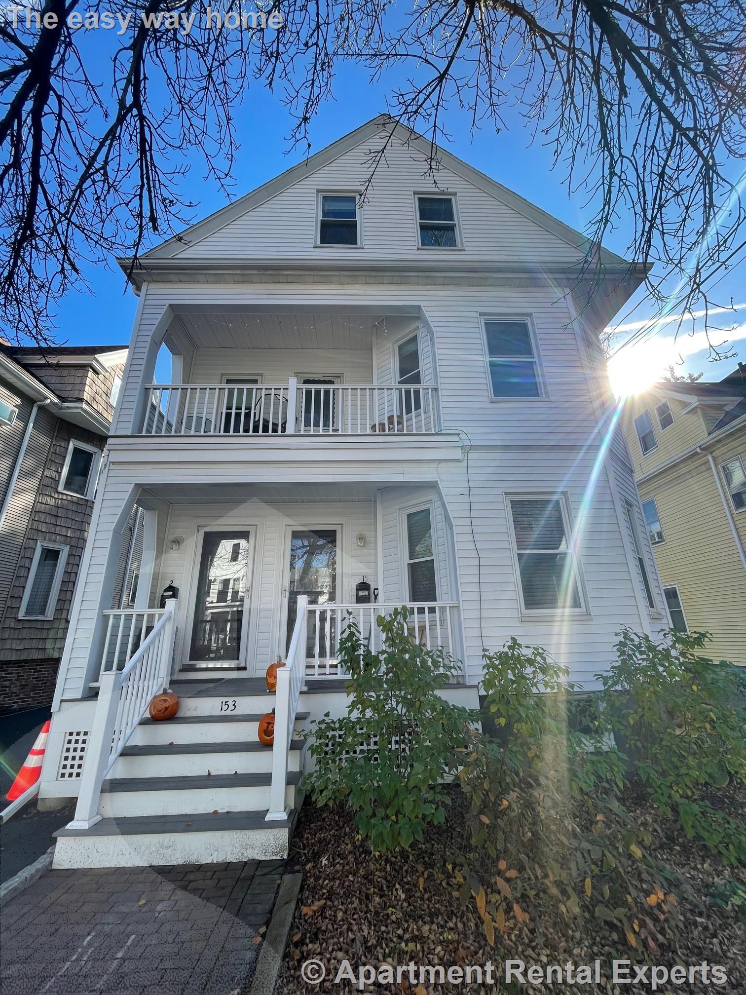 153 Willow Ave, Davis Square