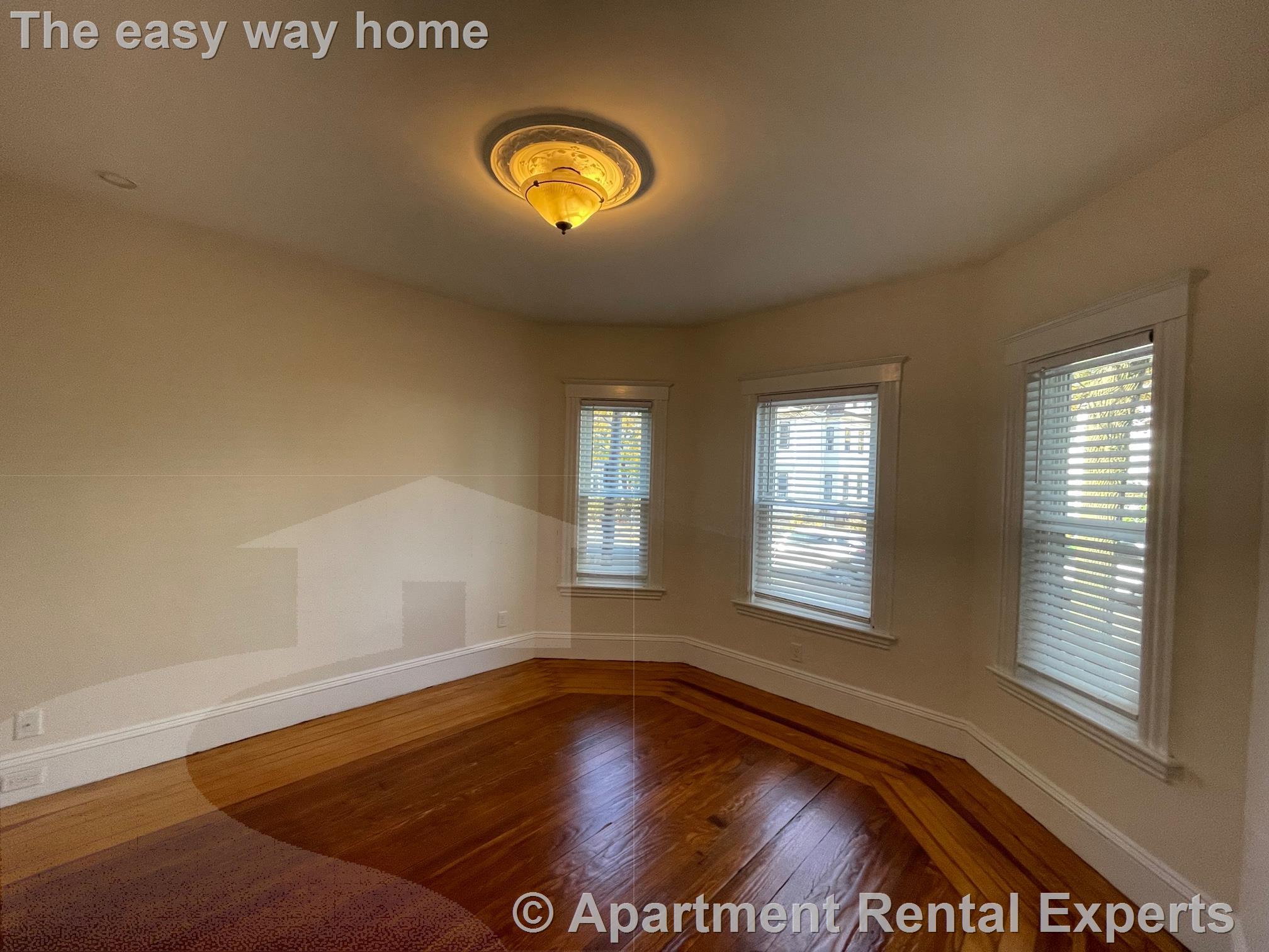 153 Willow Ave, Davis Square