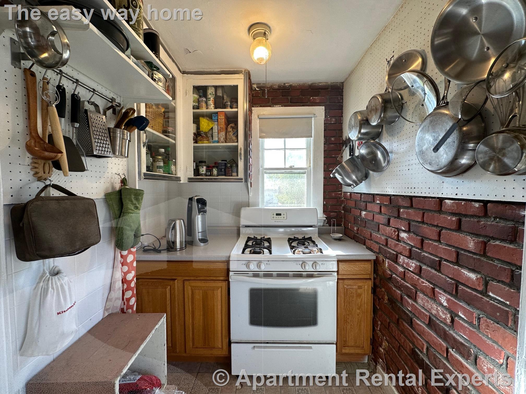 74 Cotting St, Tufts