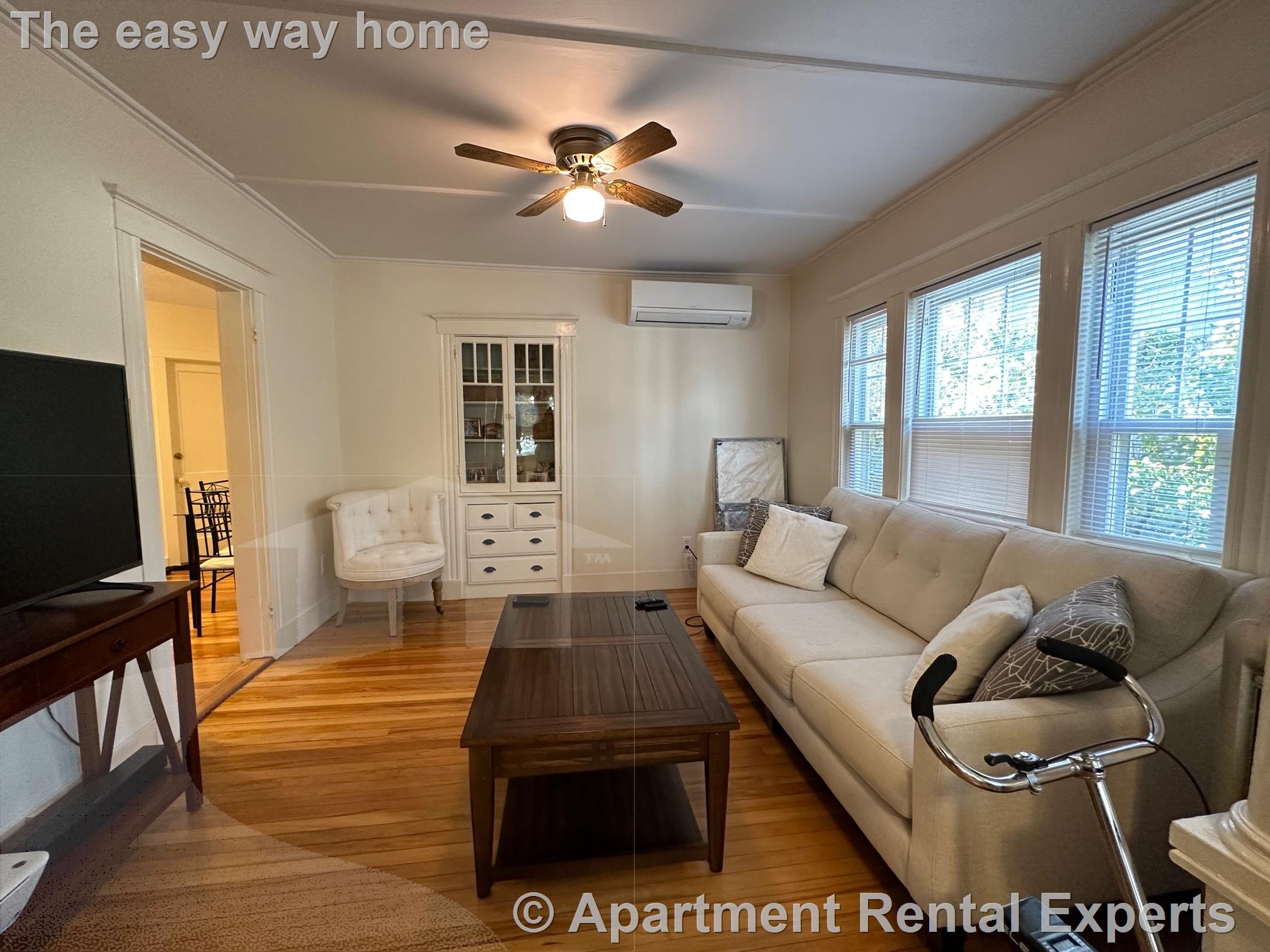 96 Frederick Ave, Tufts