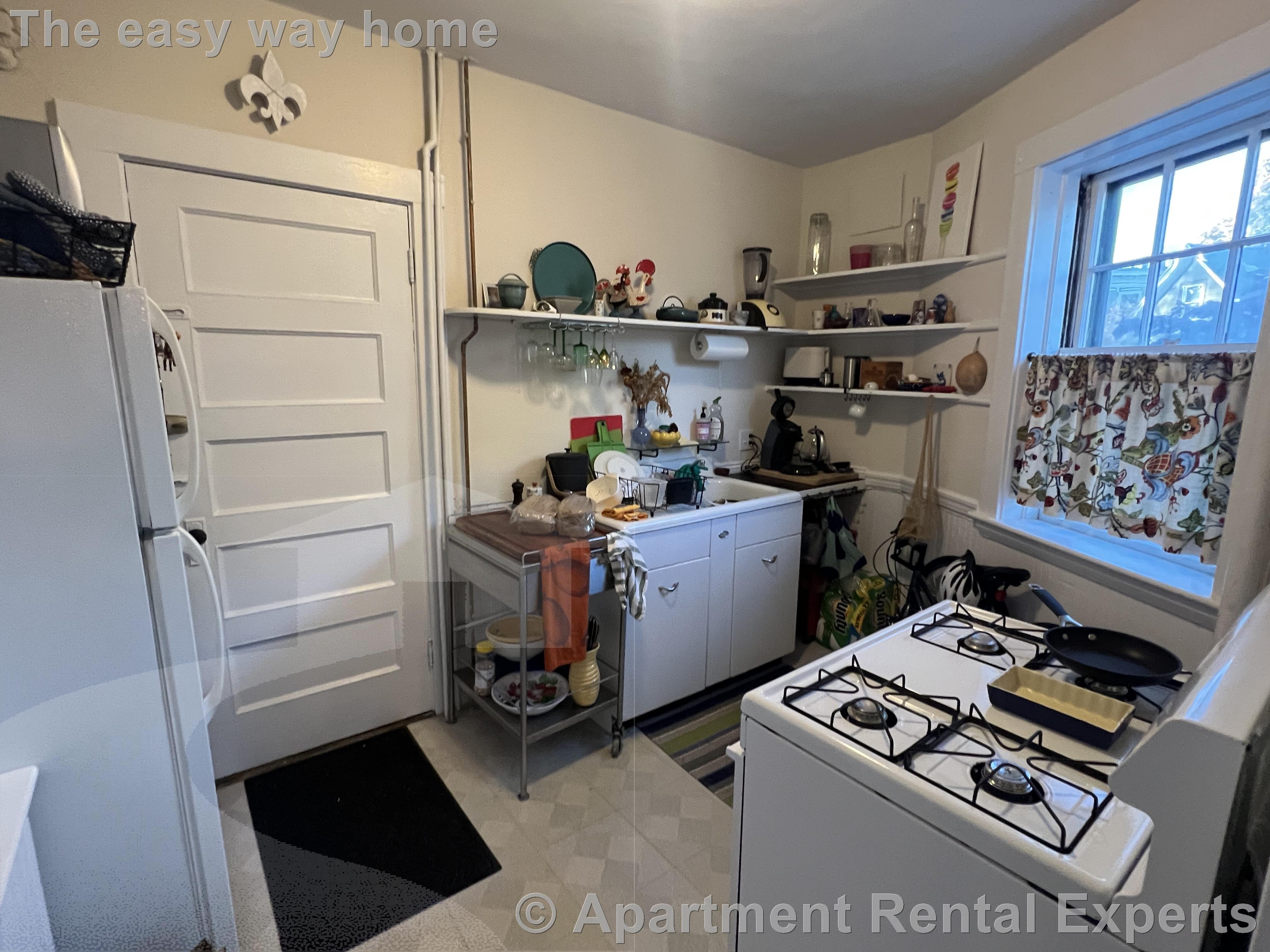 269 Huron Ave, Huron Village