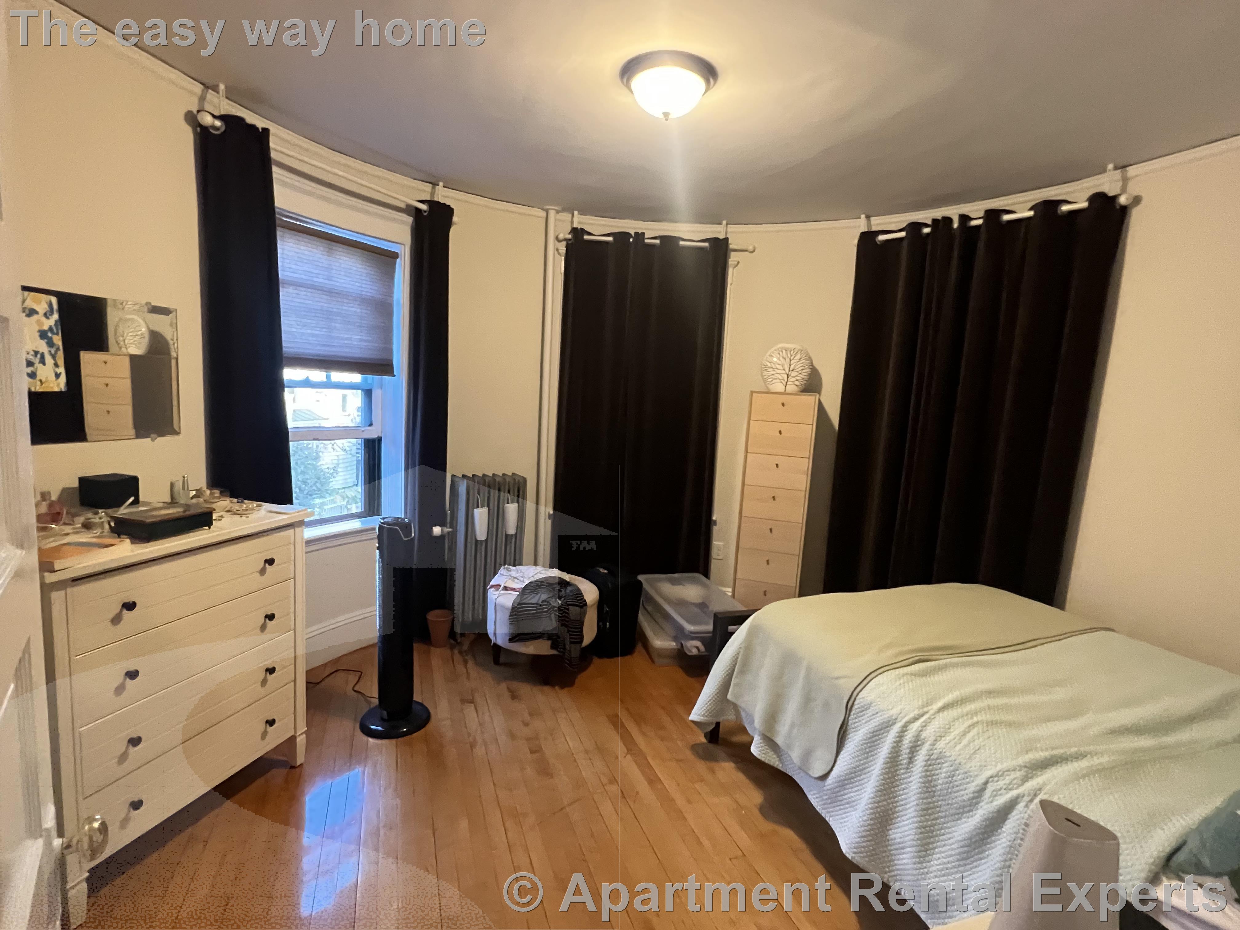 269 Huron Ave, Huron Village