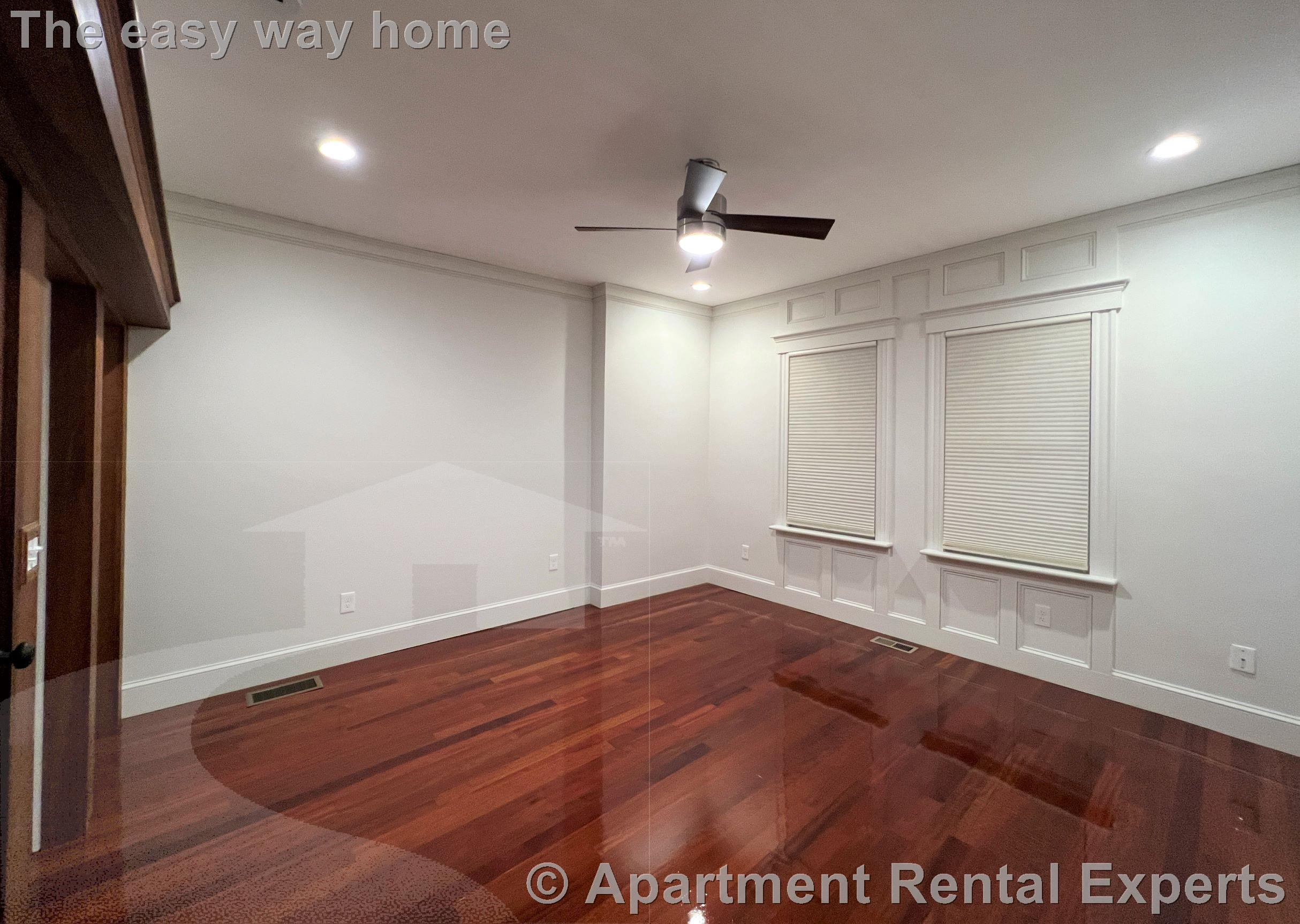 40 Laurel St, Spring Hill