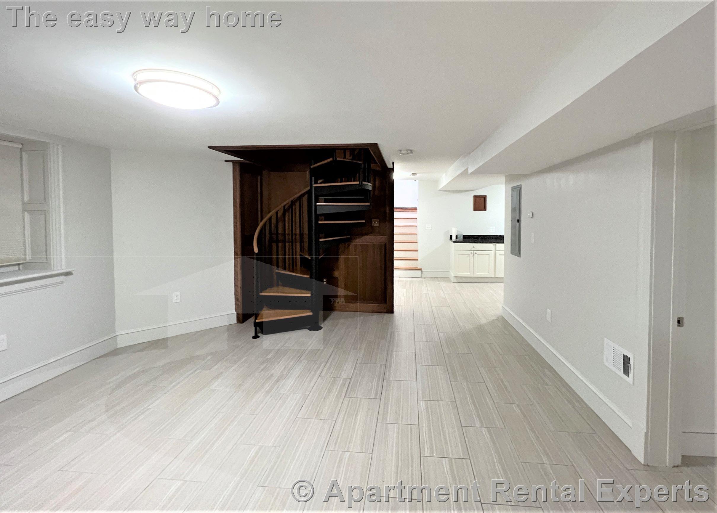 40 Laurel St, Spring Hill