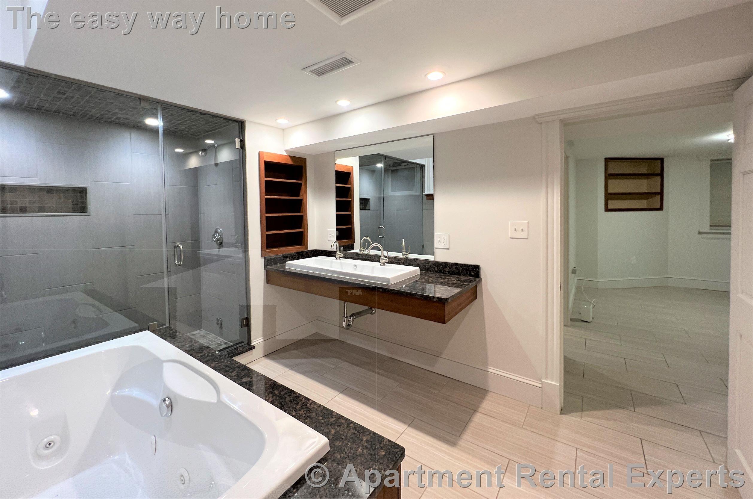 40 Laurel St, Spring Hill