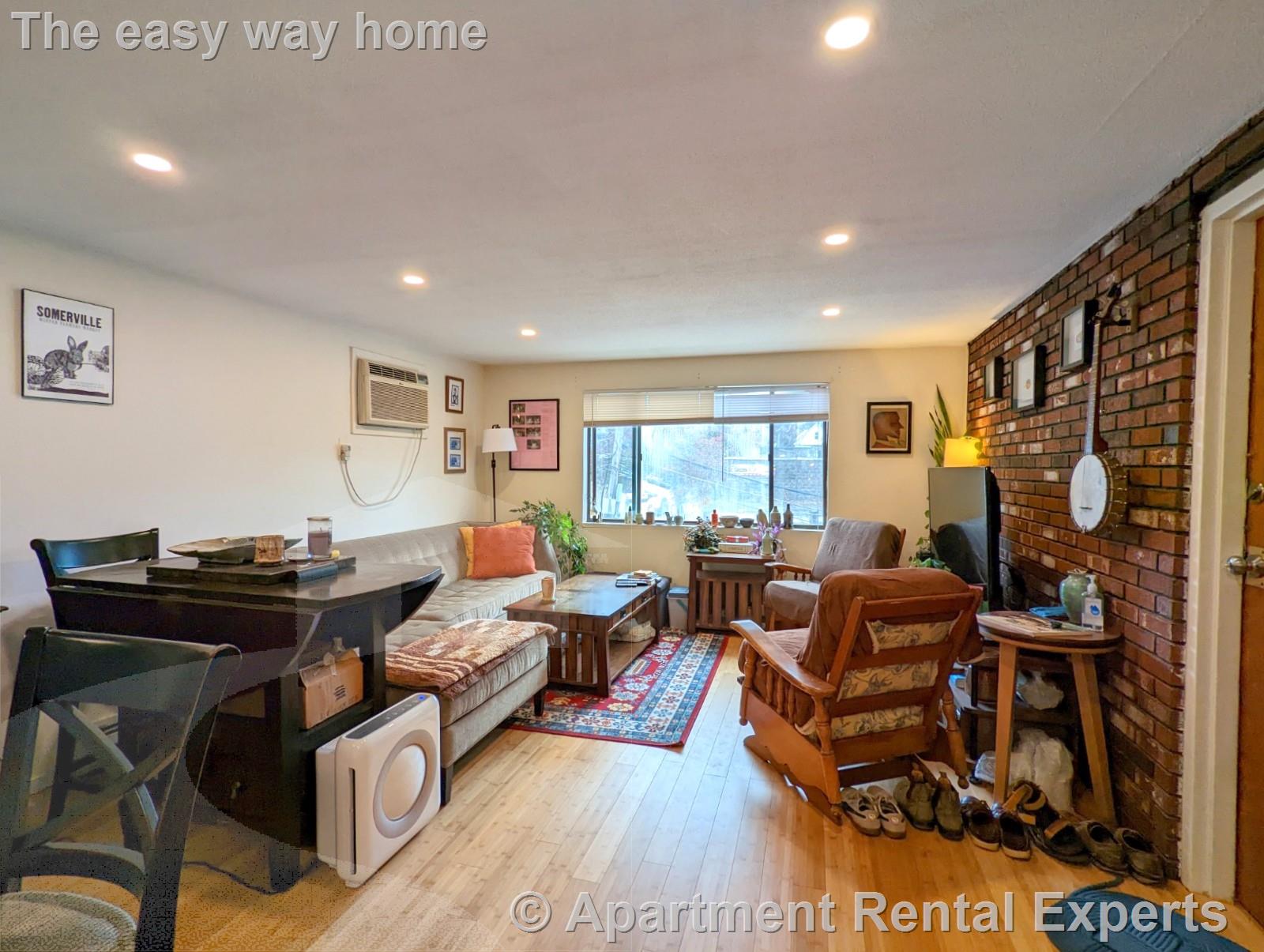 102 Alpine St, Magoun Square