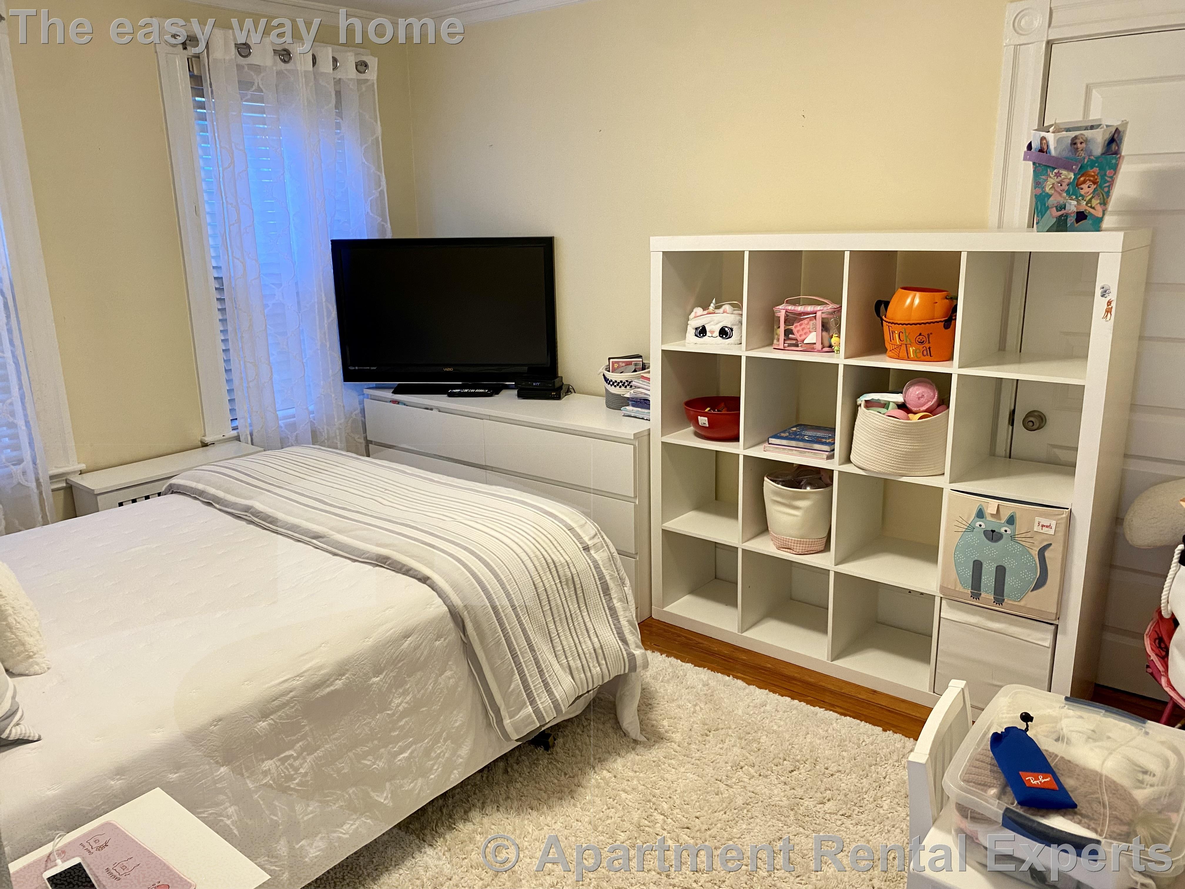 75 Brookings St, Tufts