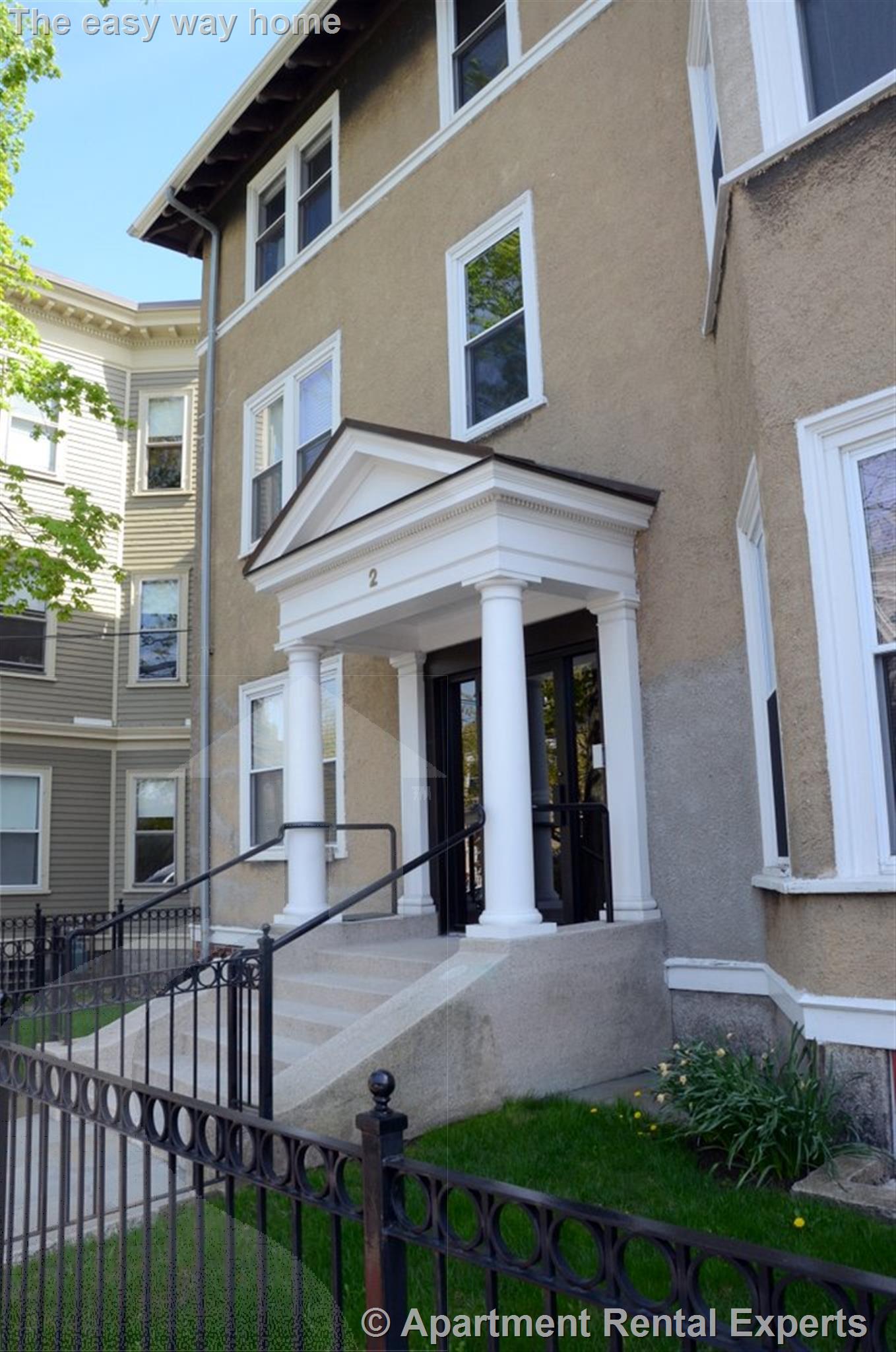 2 Sacramento St, Harvard Square