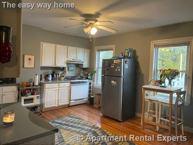 61 Clarendon Ave, Davis Square