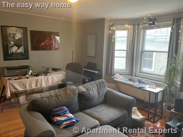 61 Clarendon Ave, Davis Square