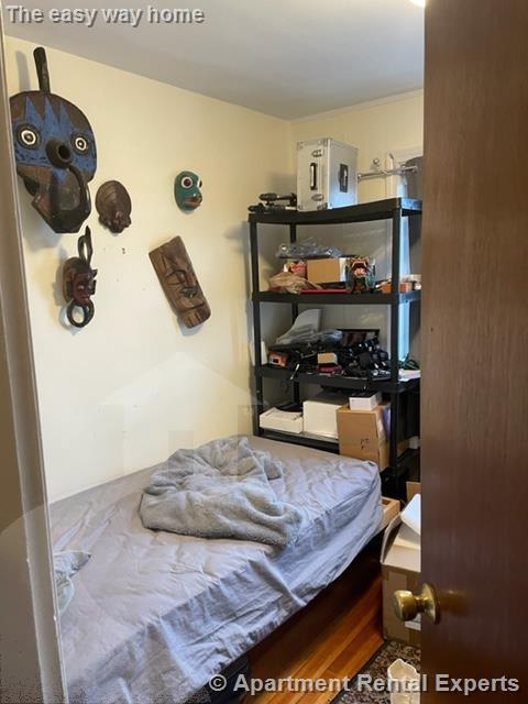 61 Clarendon Ave, Davis Square