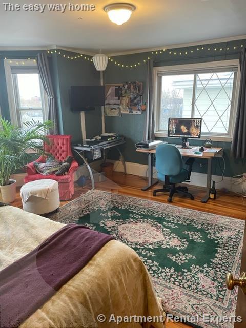 61 Clarendon Ave, Davis Square