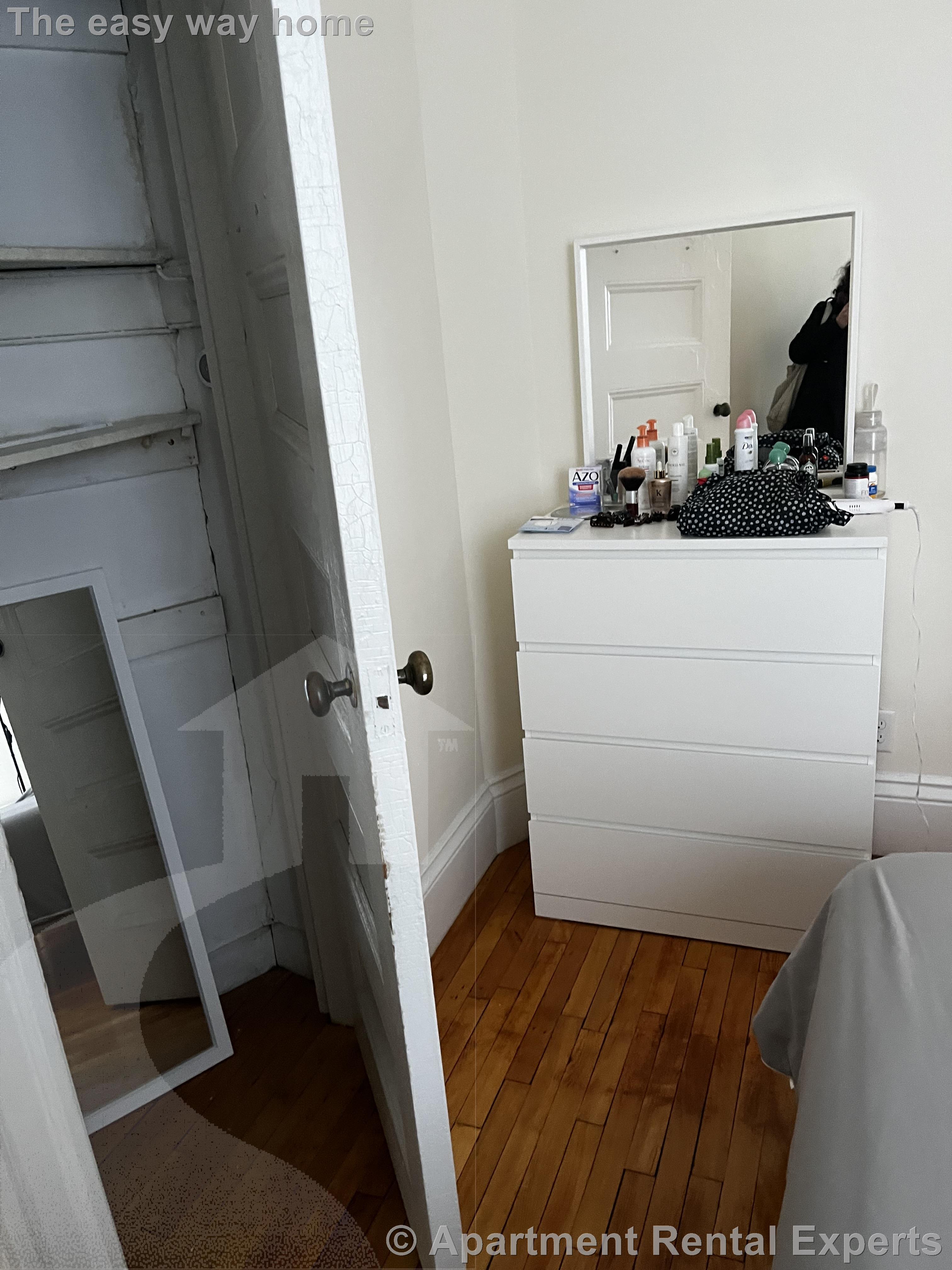 2 Ware St, Harvard Square