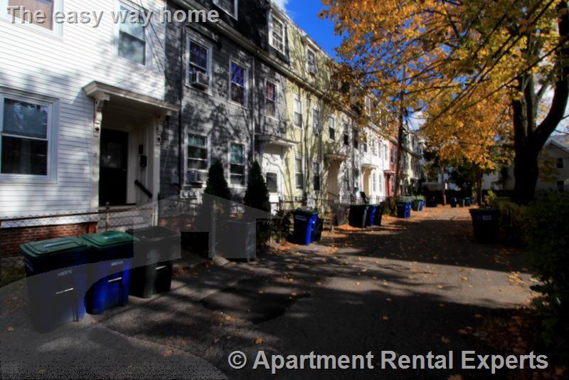 10 Evergreen Sq, Porter Square