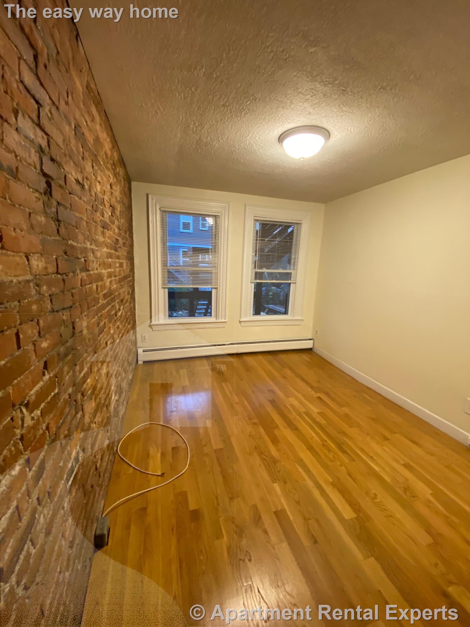 10 Evergreen Sq, Porter Square