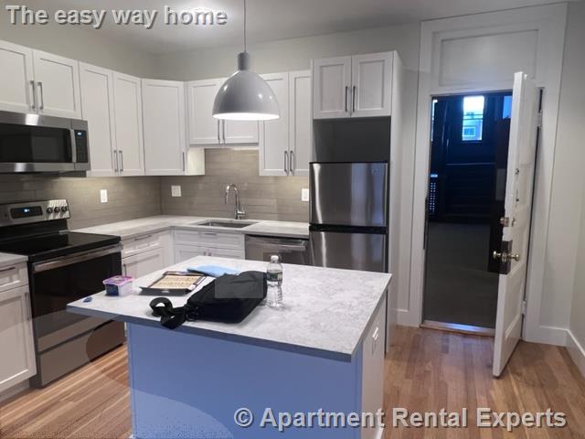 9 Sewall Ave, Coolidge Corner