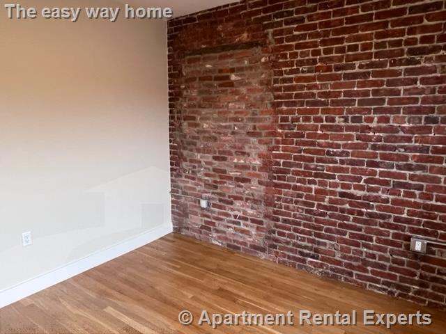 9 Sewall Ave, Coolidge Corner