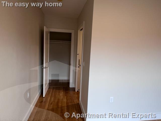 9 Sewall Ave, Coolidge Corner