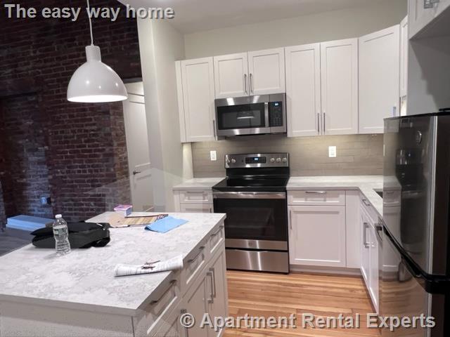 9 Sewall Ave, Coolidge Corner