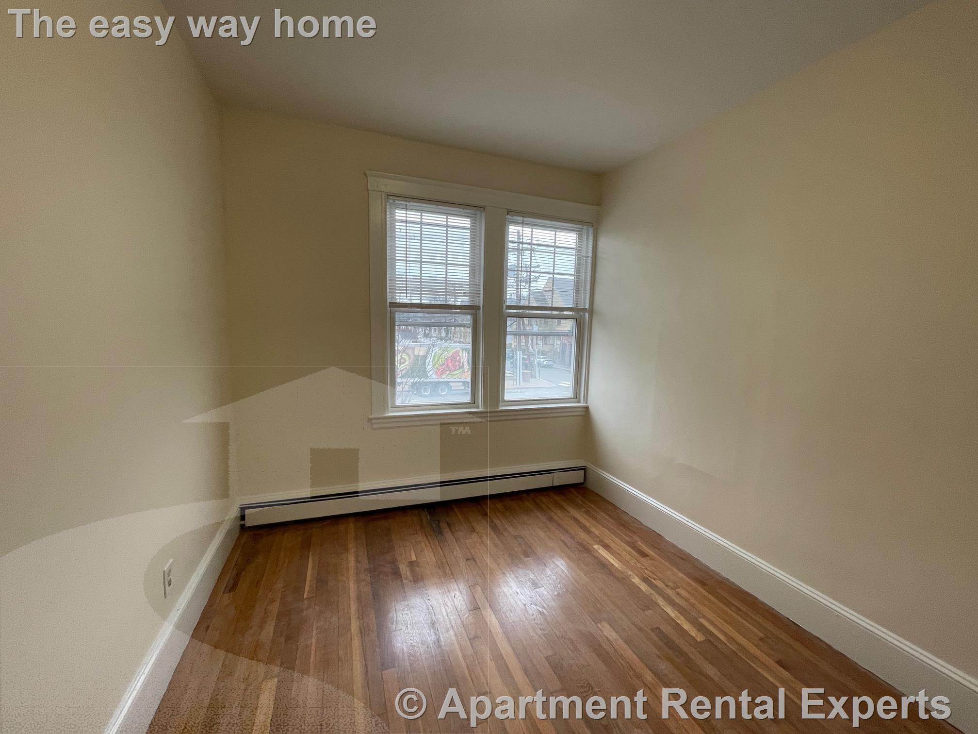 210 Massachusetts Ave, East Arlington