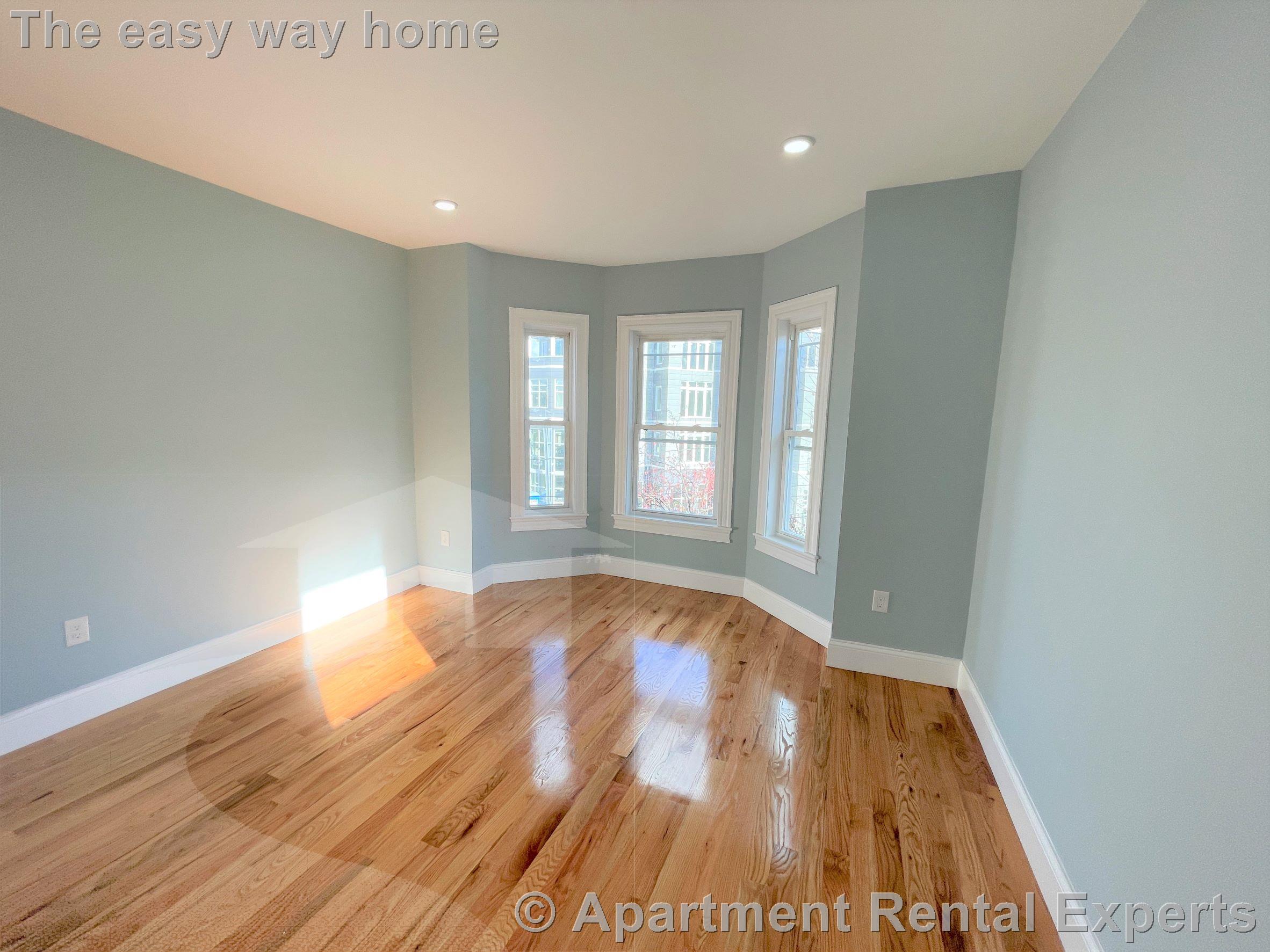 372 Oxford St, Porter Square