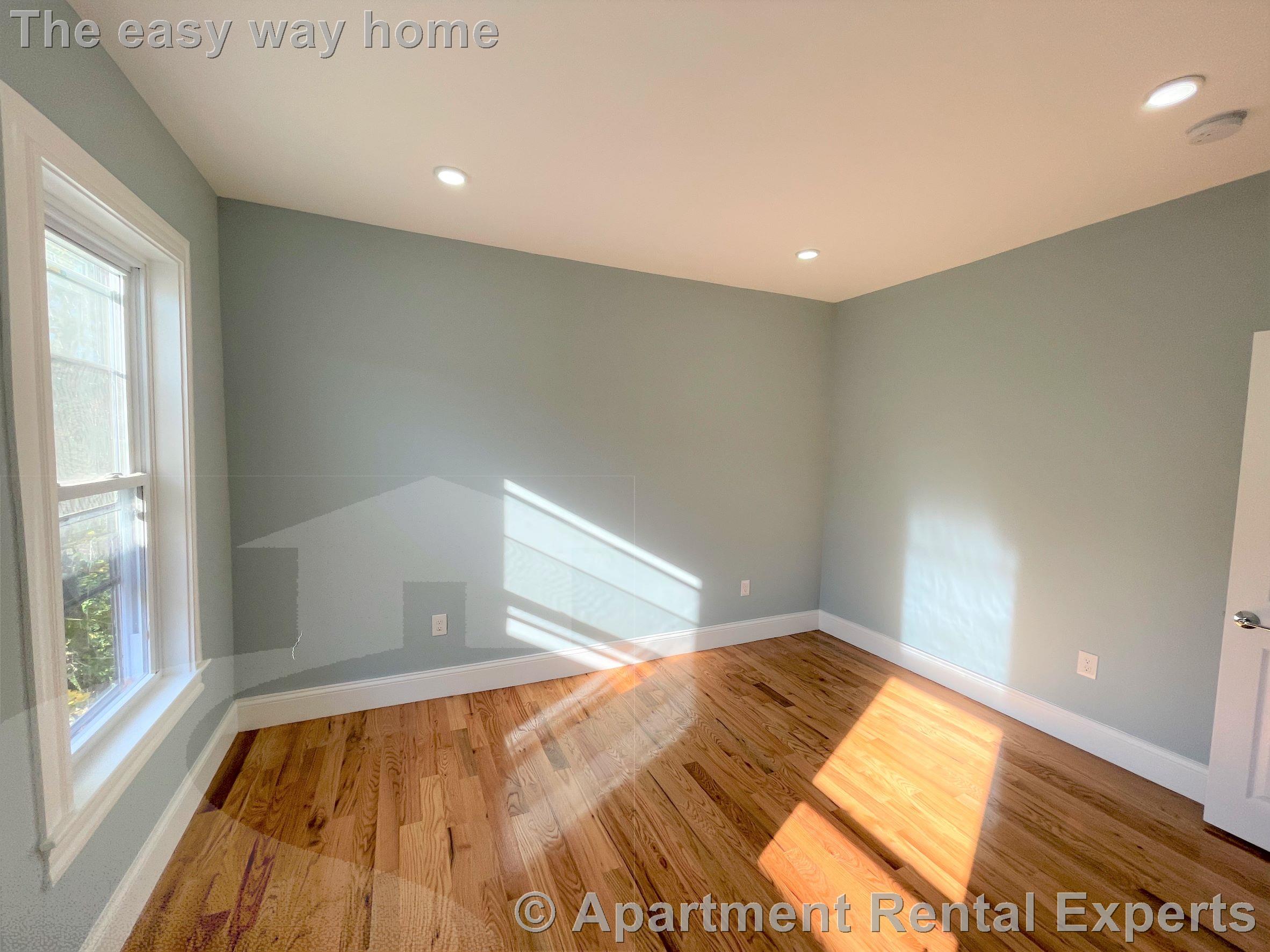 372 Oxford St, Porter Square