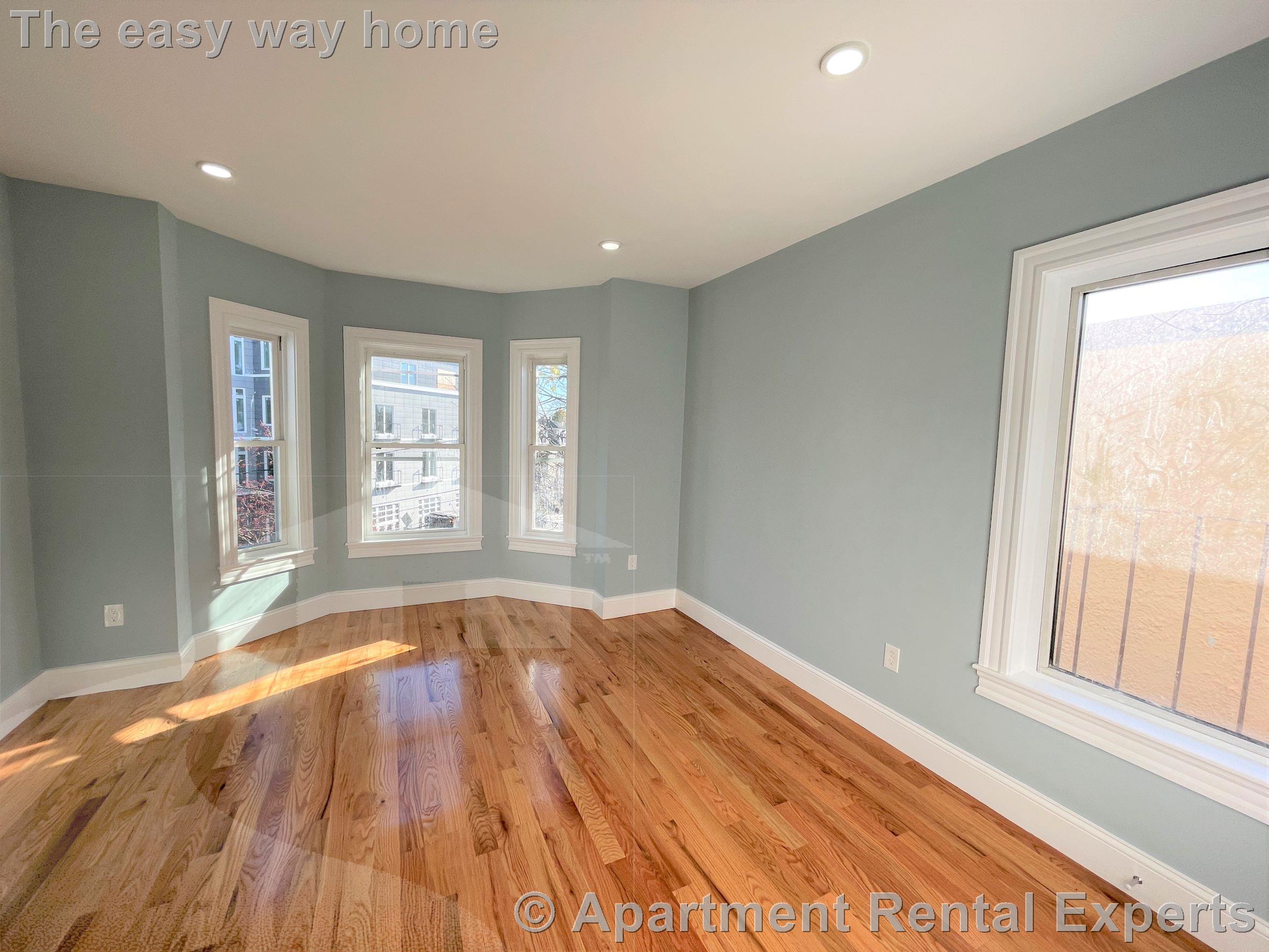 372 Oxford St, Porter Square