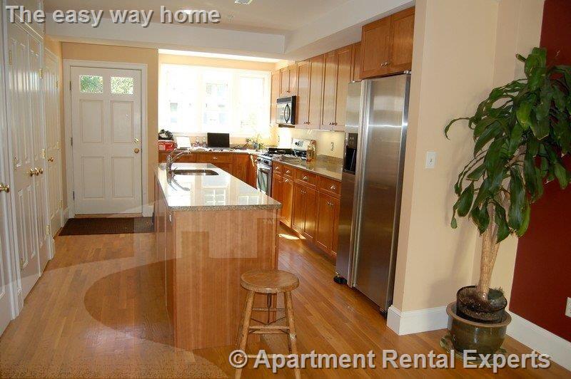 32 Elmer St, Harvard Square