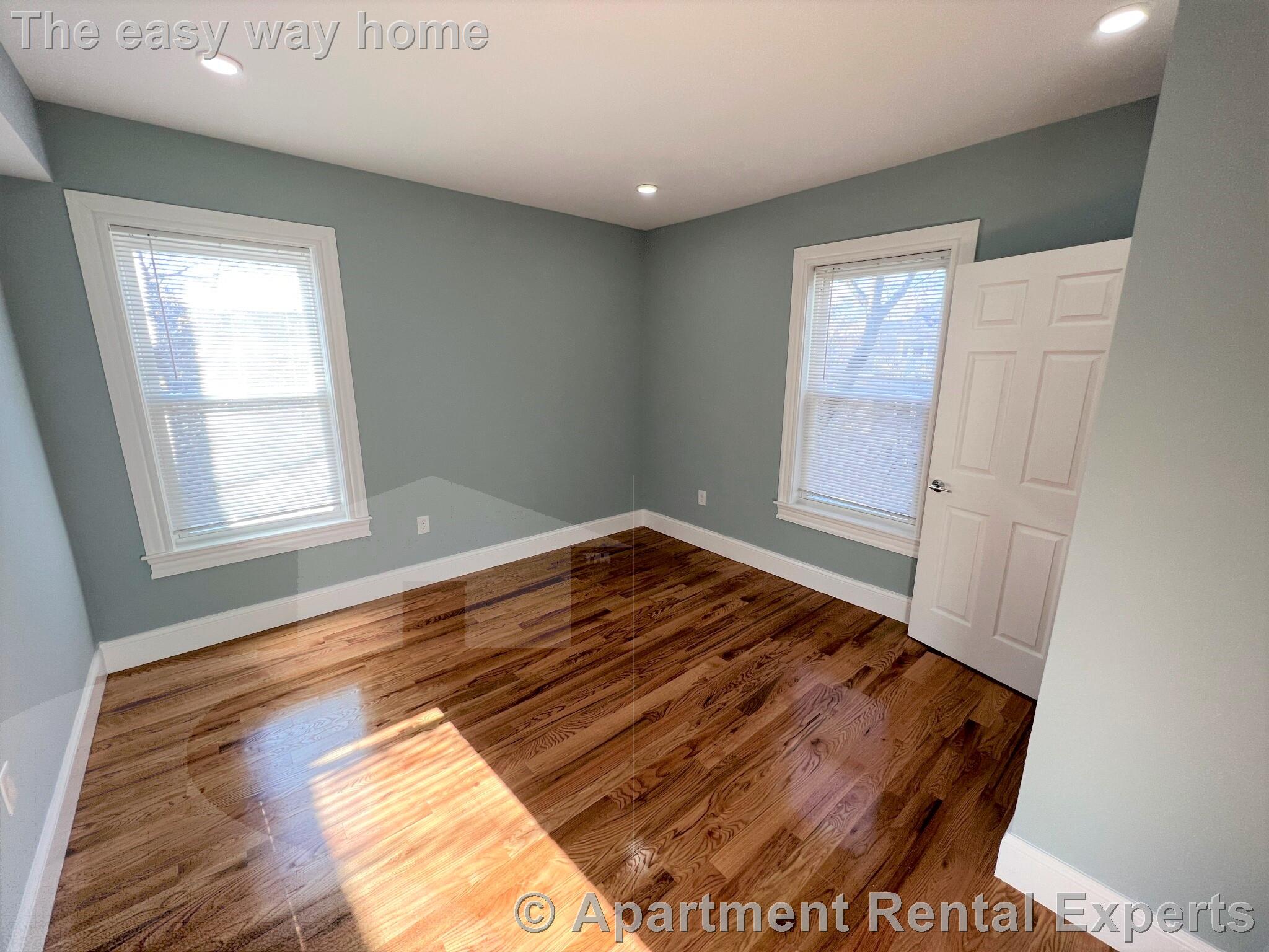 372 Oxford St, Porter Square