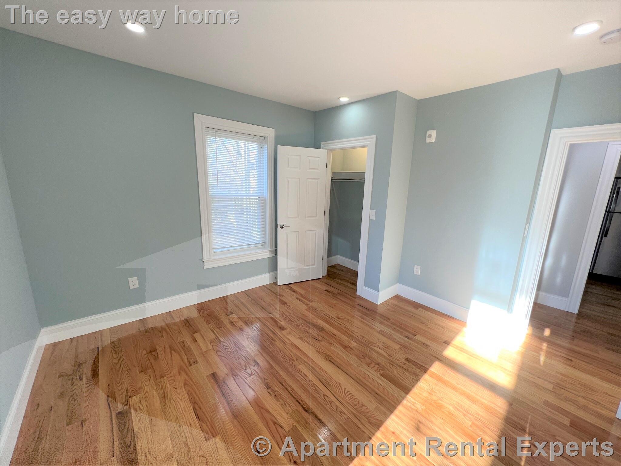 372 Oxford St, Porter Square