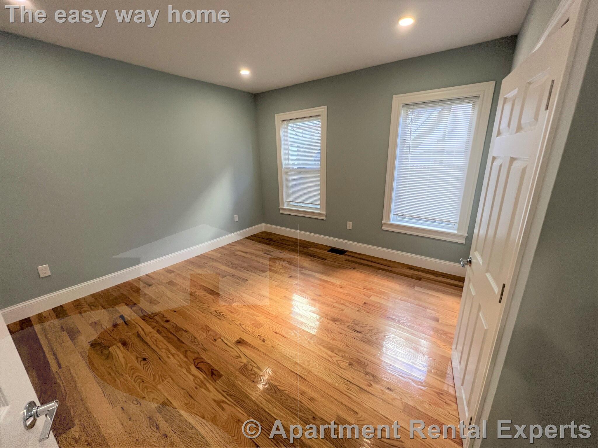 374 Oxford St, Porter Square