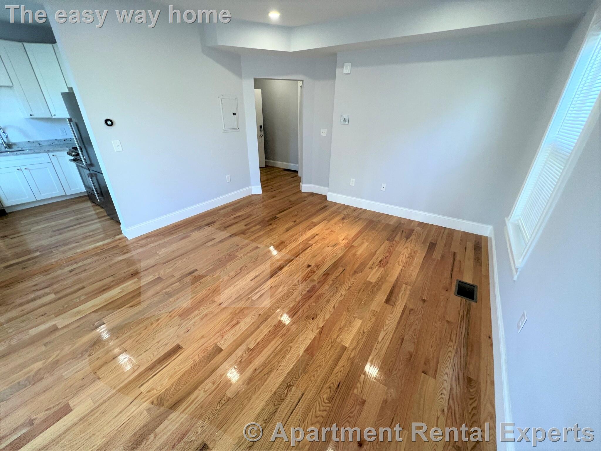 374 Oxford St, Porter Square