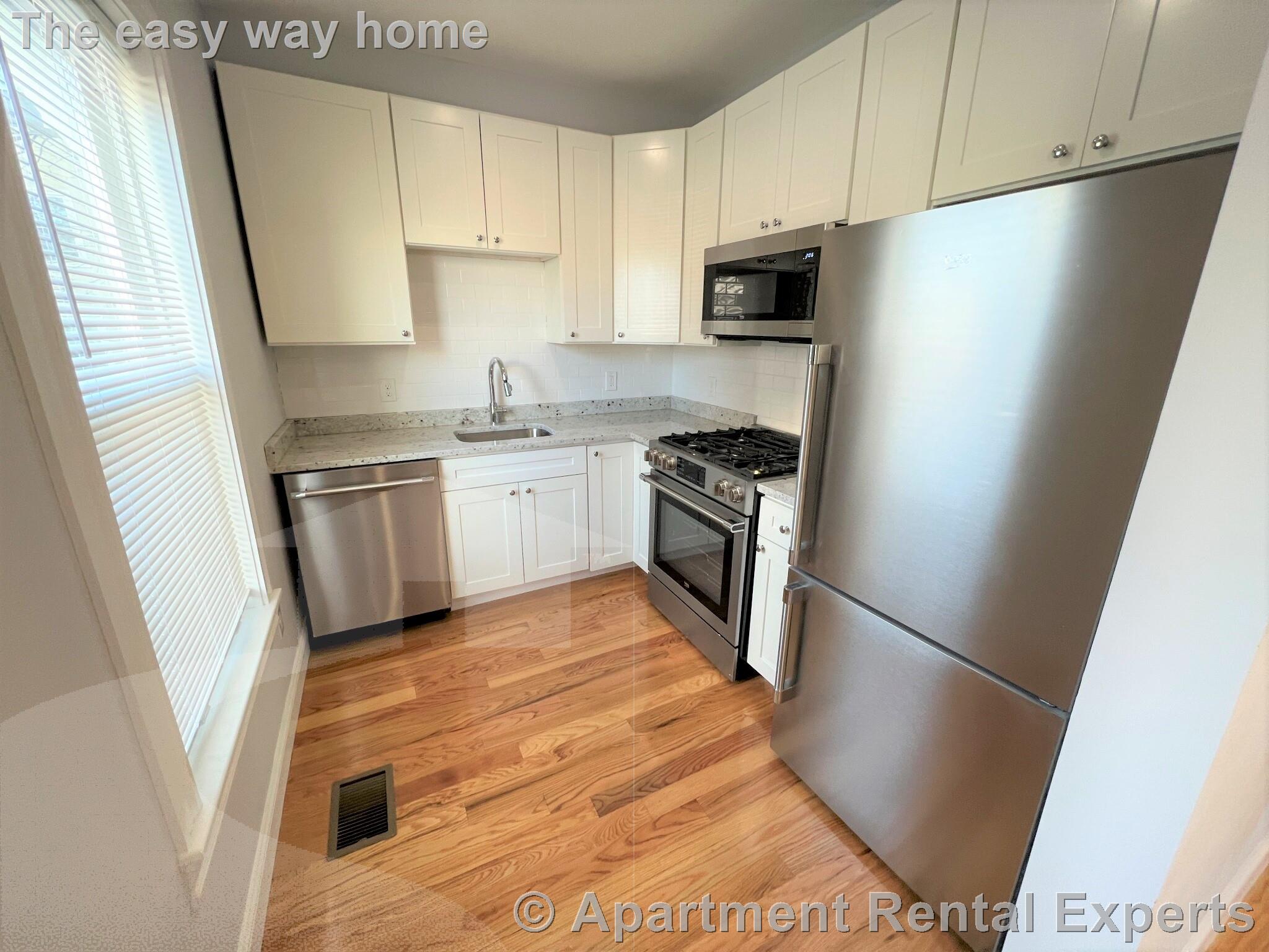 374 Oxford St, Porter Square