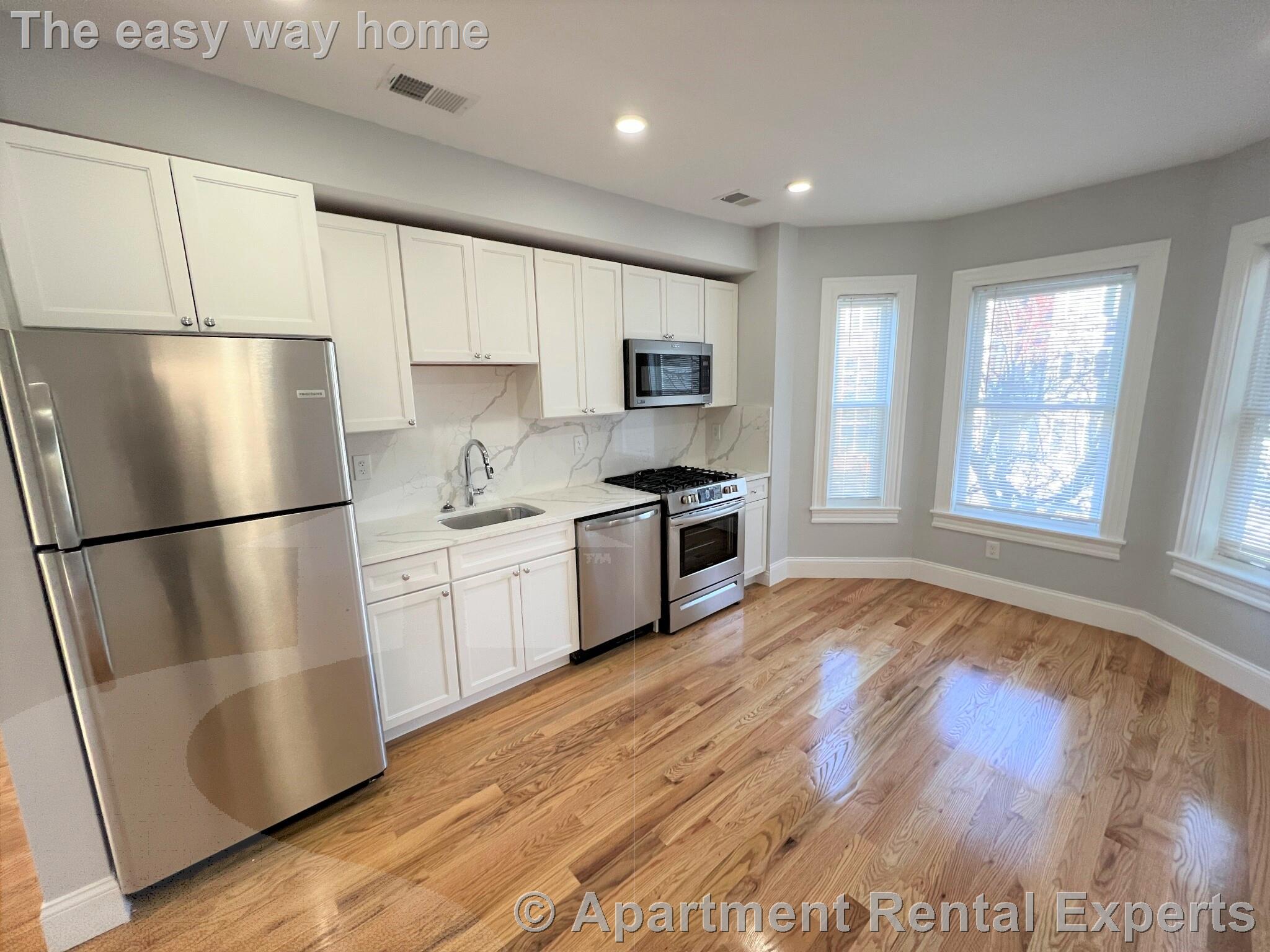 372 Oxford St, Porter Square