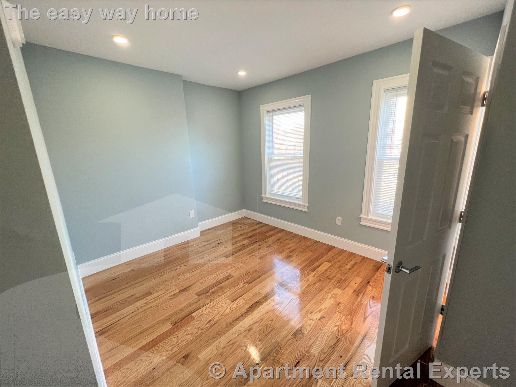 372 Oxford St, Porter Square