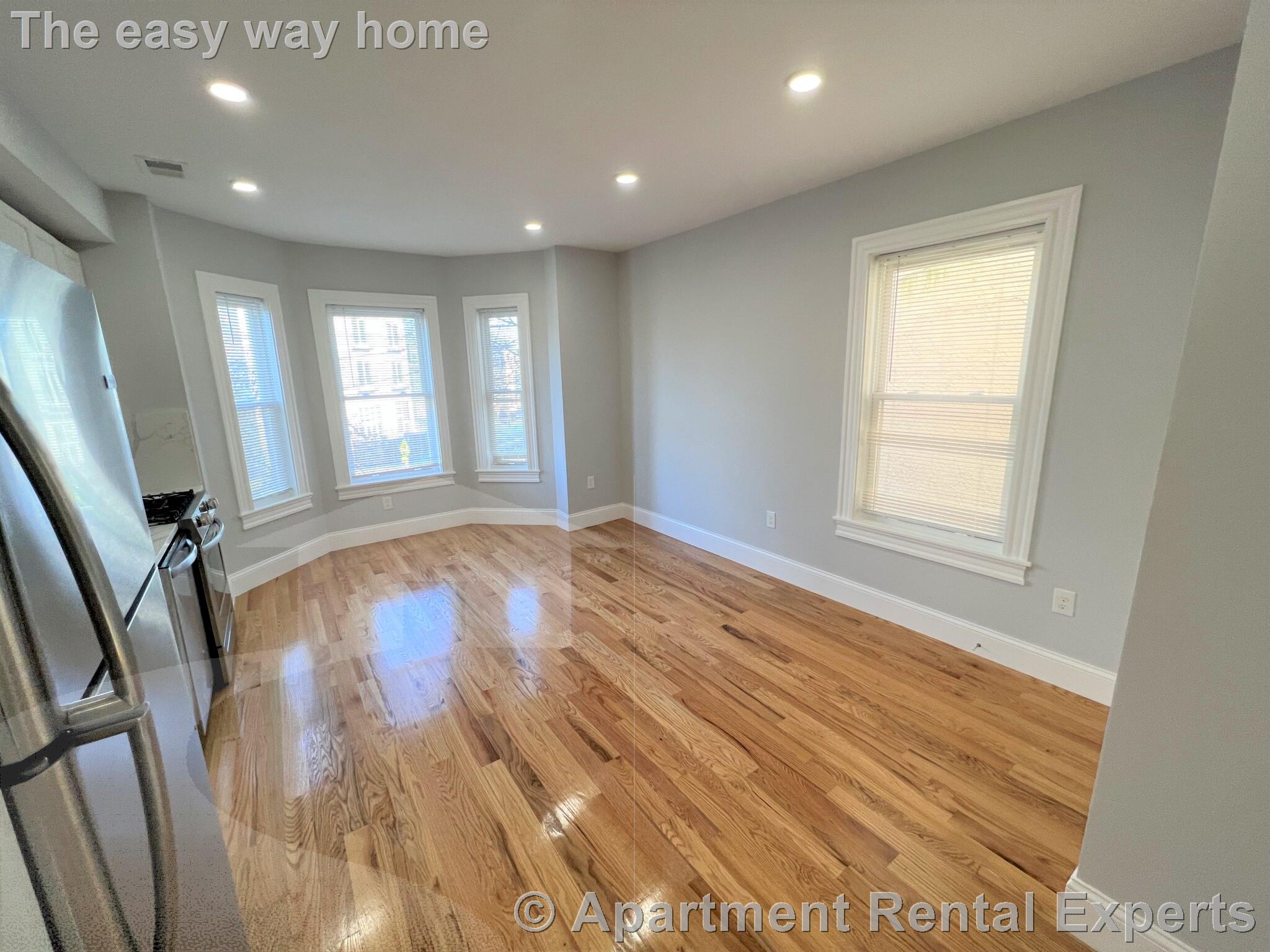 372 Oxford St, Porter Square