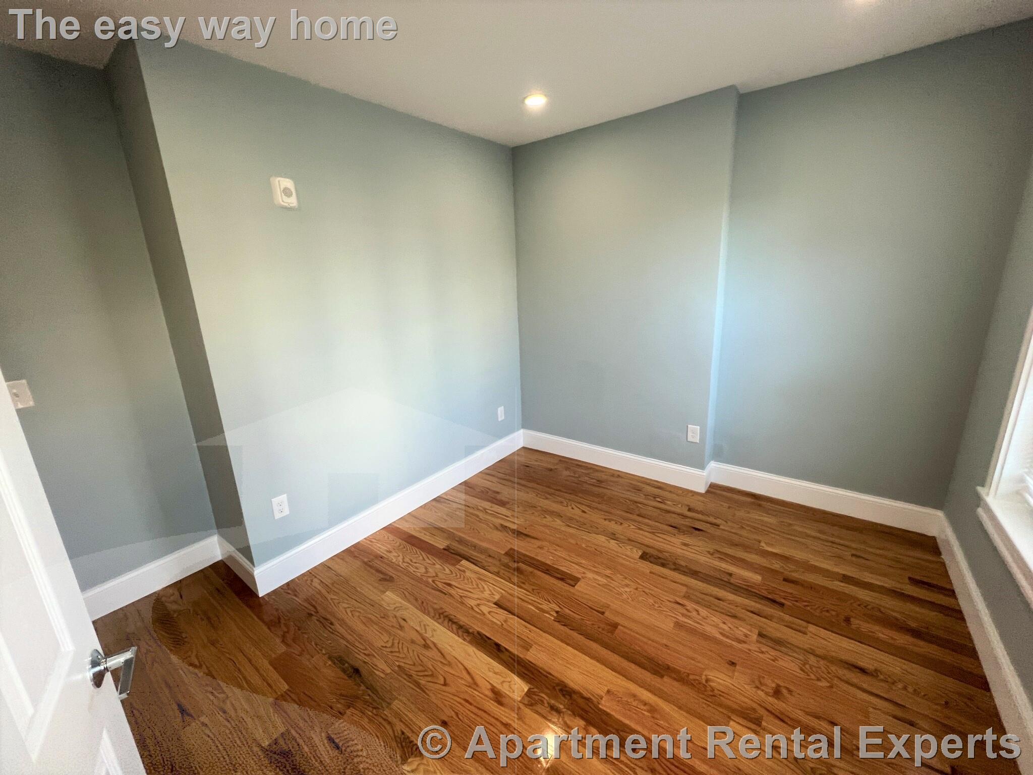 372 Oxford St, Porter Square