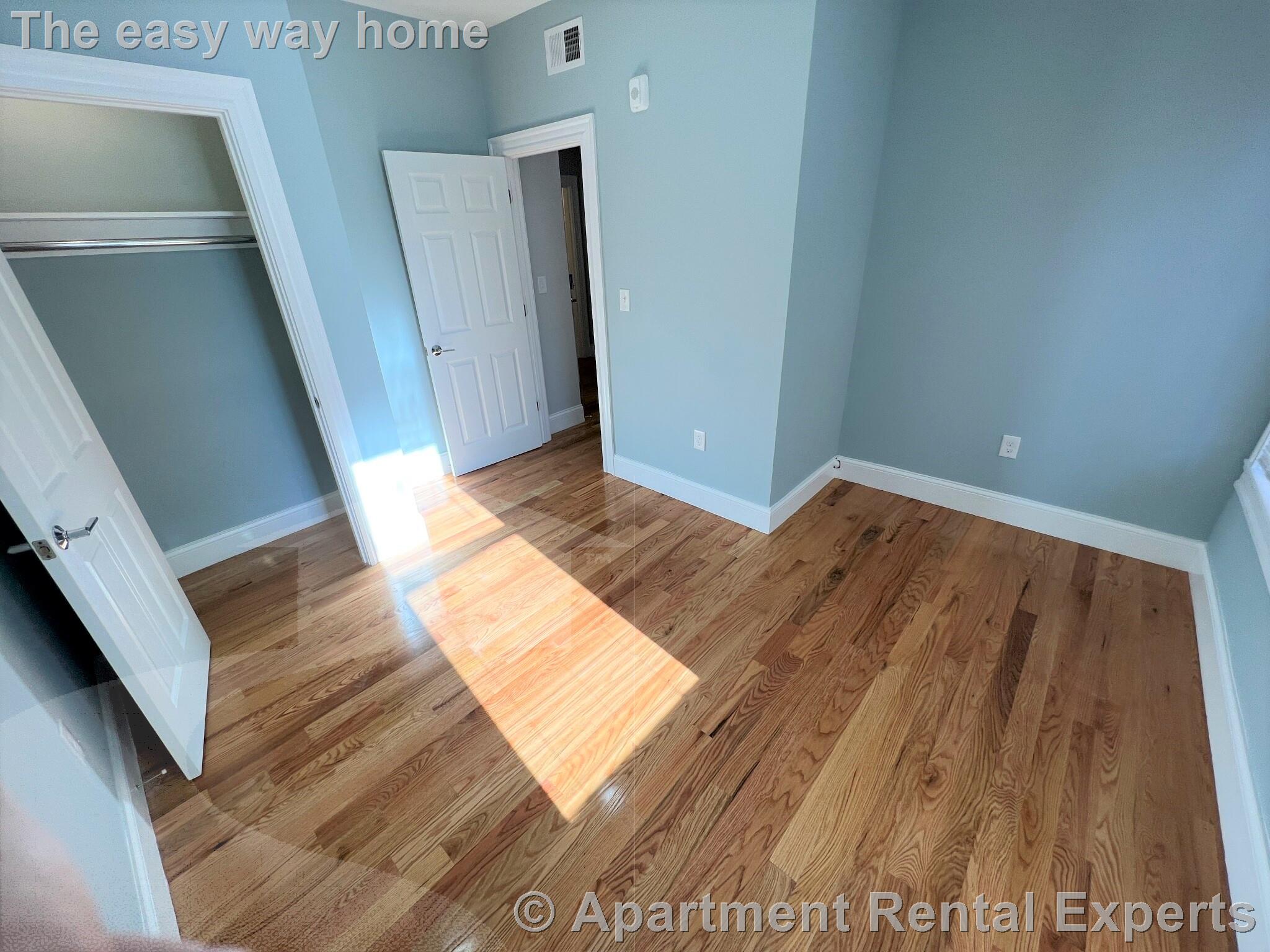 372 Oxford St, Porter Square