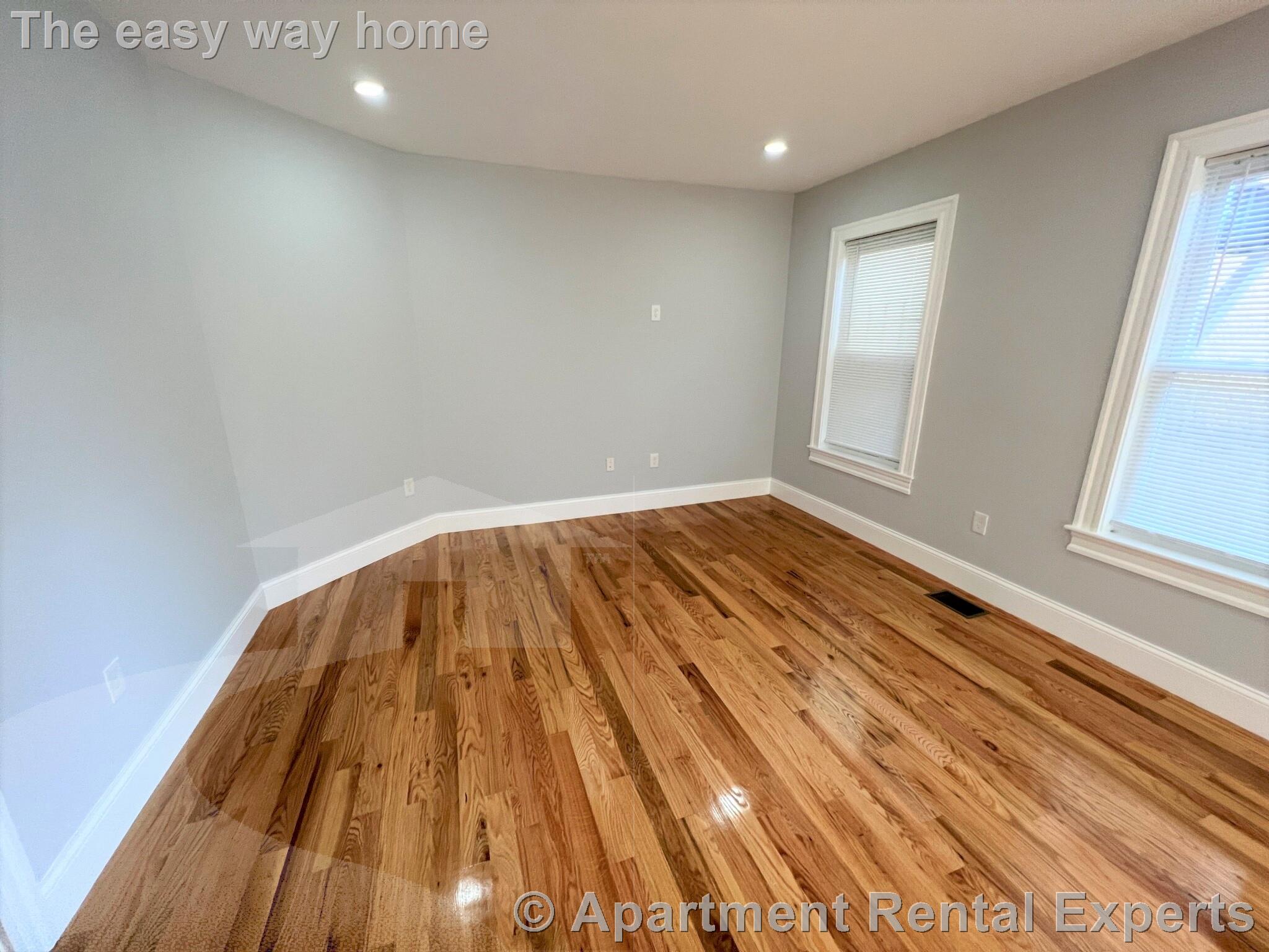 372 Oxford St, Porter Square