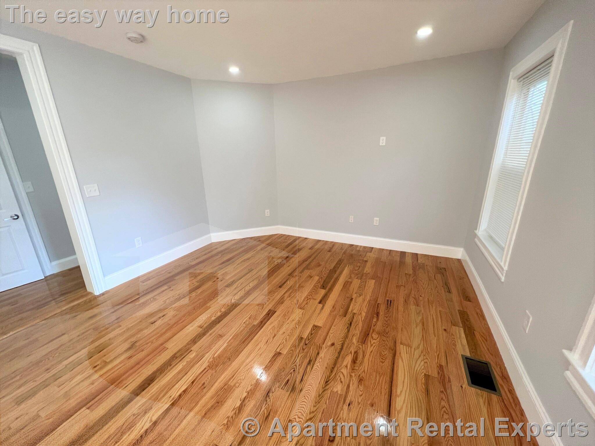 372 Oxford St, Porter Square