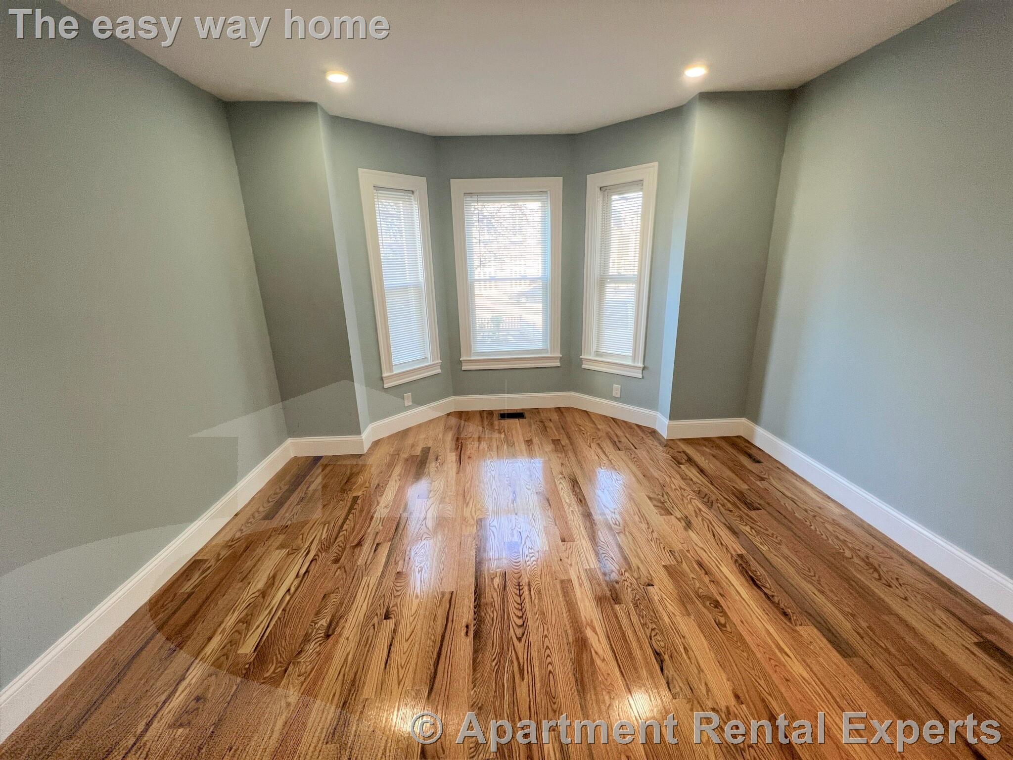 372 Oxford St, Porter Square