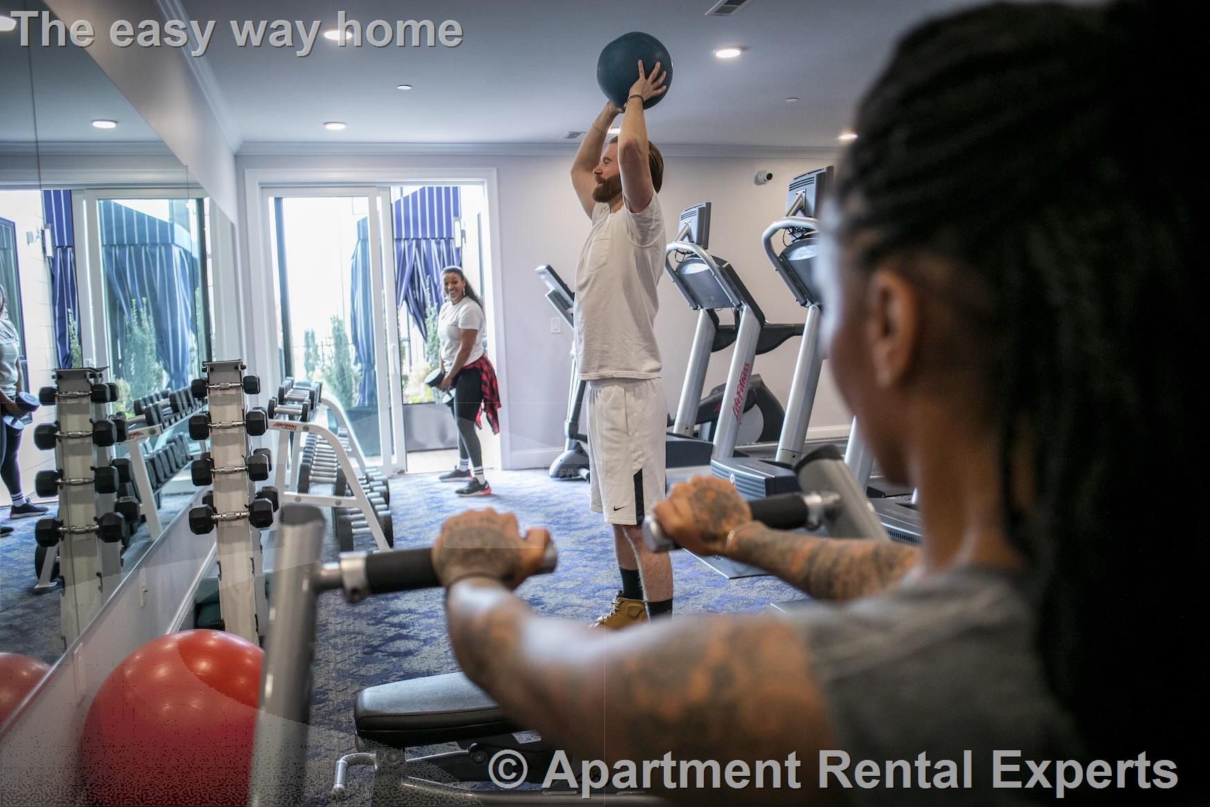 519 Broadway, Magoun Square