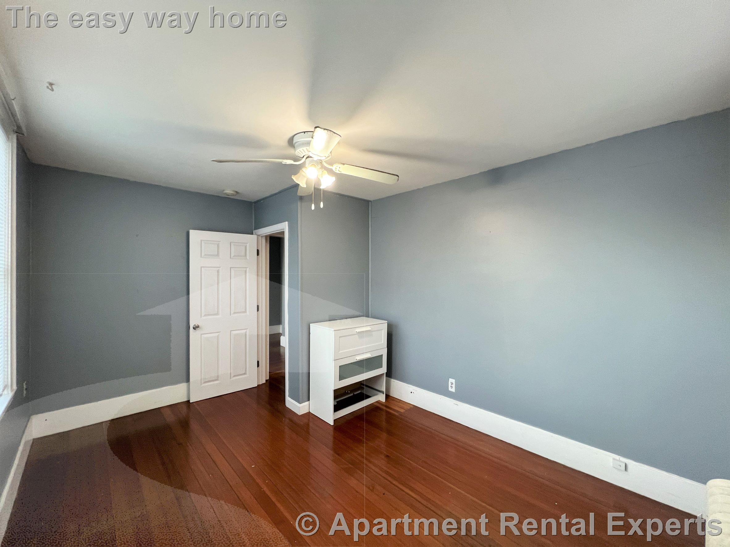 25 Chestnut St, Malden Center