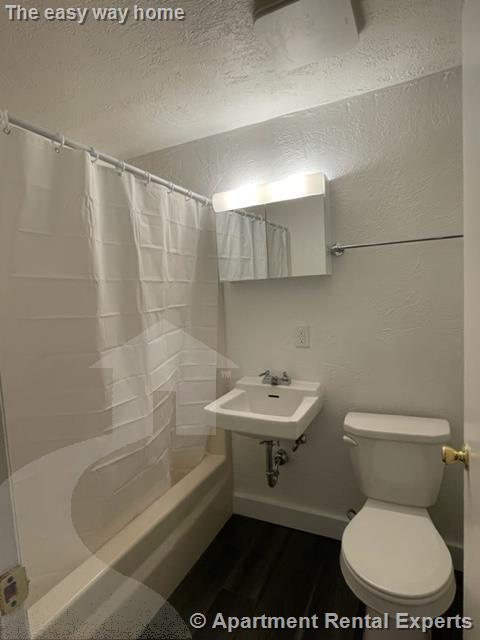 111 Walnut St, Winter Hill